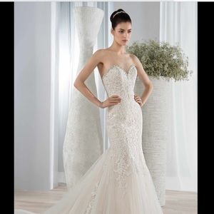 Demitrios Wedding Dress